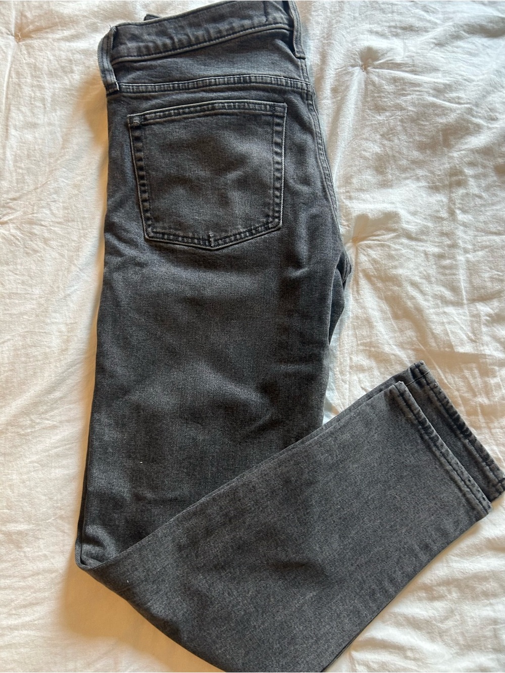 Madewell Mens Relaxed taper Jeans in Washed Black